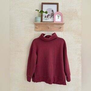 Athleta// Forever Fleece Mockneck-size small, color maroon